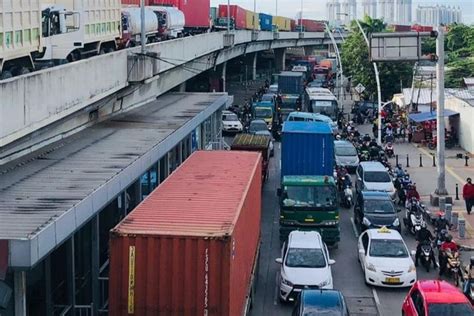 Foto Pengakuan Sopir Truk Yang Menyebabkan Kecelakaan Beruntun