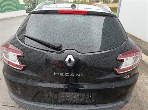 Tampa Da Mala Para Renault Megane Iii Grandtour Rodape As