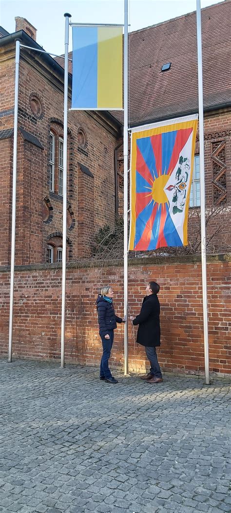 Flagge zeigen für Tibet Stadt Brandenburg an der Havel