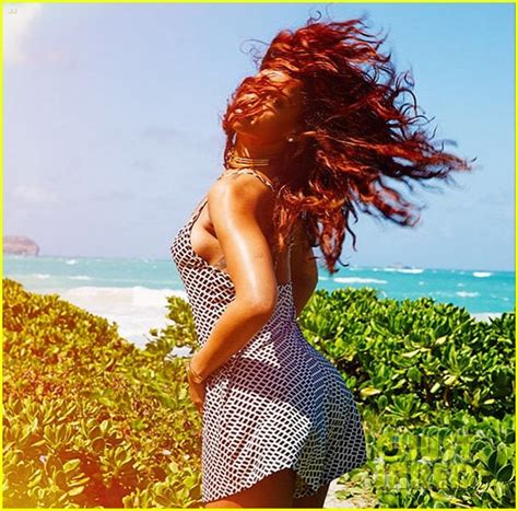 Rihanna Models Her Sexy Beach Looks In Hawaii Photo 3351439 Bikini Rihanna Pictures Just Jared