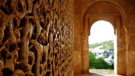 Granada Fast Track Alhambra Nasrid Palaces Guided Tour Getyourguide