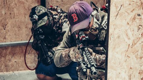 รวมทีมเฉพาะกิจลุยสนามบีบีกัน Rogue Marina Airsoft Field ติดริมแม่น้ำ