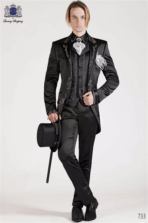 New Arrival Groomsmen Peak Lapel Groom Tuxedos Embroidery Men Suits Black Weddingprom Best Man