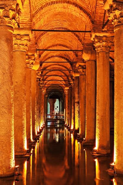 A Cisterna Da Bas Lica Em Turco Yerebatan Sarayi Sunken Palace