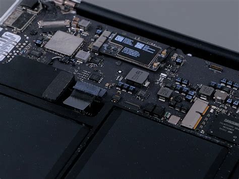 MacBook Air A1466 batterij vervangen. Fix zelf in 15 min. | Fixje.nl