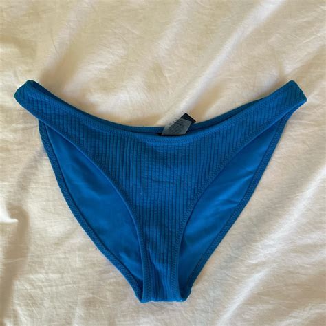 Triangl Size Medium Bikini Bottoms Very Slight Depop