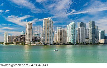 Image Miami Downtown Image & Photo (Free Trial) | Bigstock