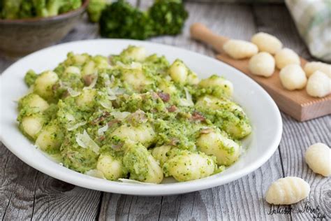 Ricetta Gnocchi Con Broccoli Ricetta Primo Piatto Veloce E Cremoso