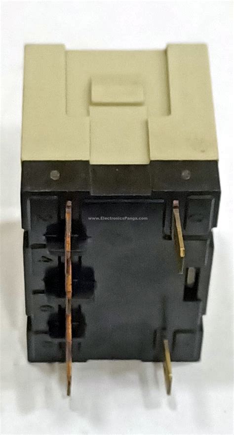 Omron G7l 2a T 24vdc Dpst No Electromagnetic Mounting Relay R21 Star