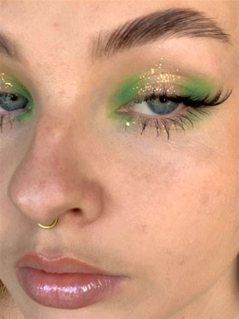 Top St Patricks Day Makeup Looks That Shine In Green In Day