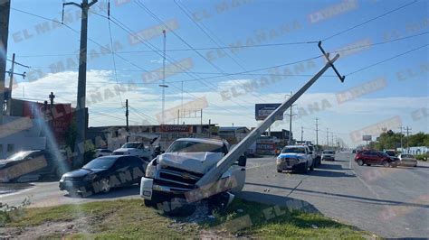 Impacta Camioneta Contra Poste De Cfe