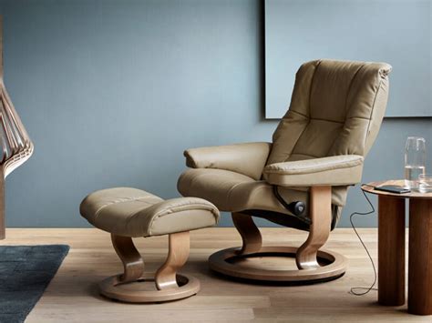 Stressless® Mayfair Classic Recliner Julian Foye