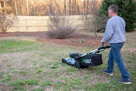 Ego Power 21 Inch Self Propelled Lawn Mower Review Is It Worth It Tested By Bob Vila