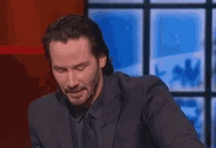 Keanu Reeves Defeated GIF - Keanu Reeves Defeated Sad - Discover ...