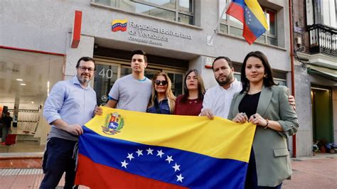 Venezolanos En España Exigen Apertura Del Registro Electoral 23mar El Impulso