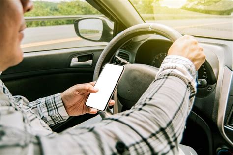 Uso Do Celular Ao Volante Um Perigo Para A Segurança No Trânsito