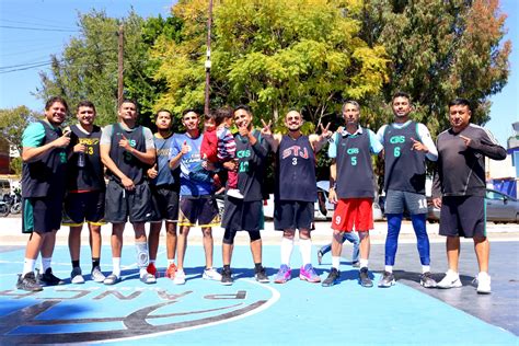 Se consagra Santiaguito tricampeón del Torneo de Básquetbol Panchos