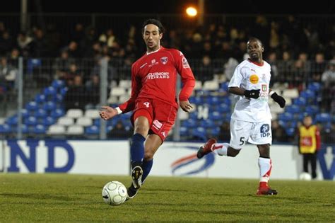 Que Fait Mehdi Benatia Ancien Joueur Du Clermont Foot Lolympique