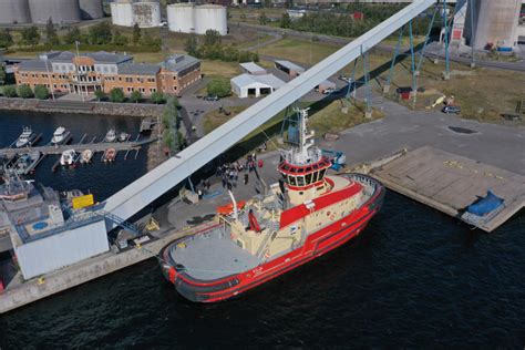 Christening Ceremony Of Tundra 3600 H Hybrid Tug Vilja Robert Allan Ltd