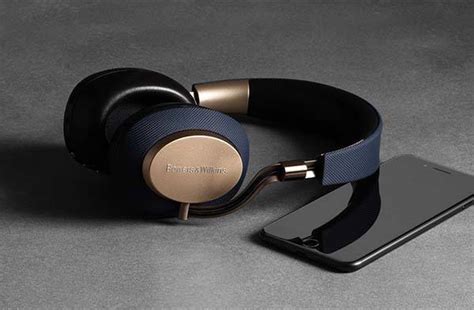 Bowers & Wilkins PX Wireless Noise Cancelling Headphones | Gadgetsin