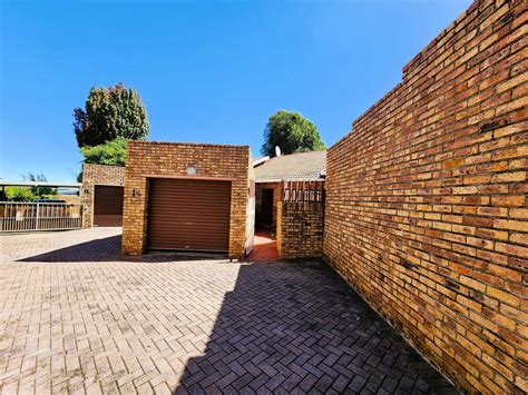 Townhouses For Sale In Krugersdorp Krugersdorp Property Property