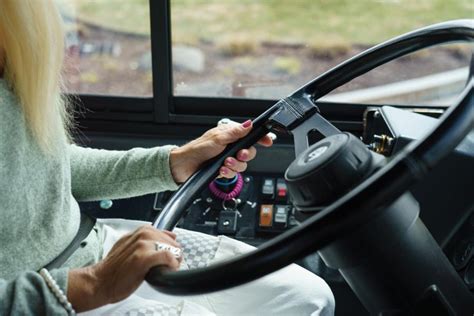 The Vermont Cynic Meet The Uvm Cats Bus Drivers