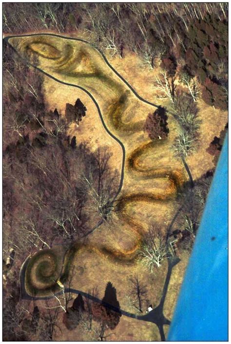 The Great Serpent Mound Prehistoric Art Ancient Ancient Mysteries