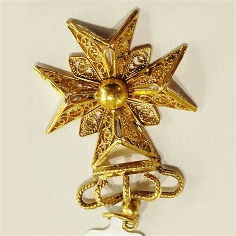 Ct Kt Gold Filigree Maltese Cross Heraldic Crown Pendant Cm