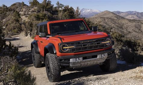 2022 Ford Bronco Raptor Drops Standard Side Graphic