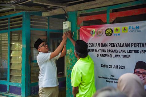 988 Rumah Tangga Tidak Mampu Di Jember Terima Bantuan Pasang Baru