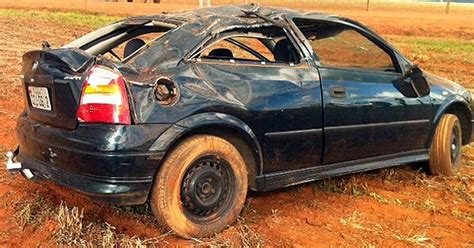 G Adolescentes Roubam Carro Dos Pais E Capotam Em Distrito De