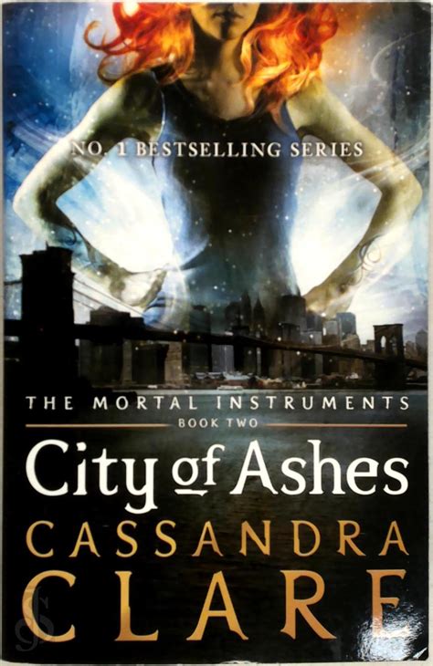 City Of Ashes Cassandra Clare Isbn 9781406307634 De Slegte