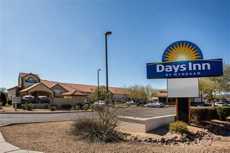 Days Inn by Wyndham Phoenix North | Phoenix, AZ Hotels