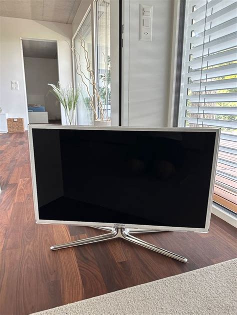 Samsung TV 32 Zoll Weiss Mit Wandhalterung Kaufen Auf Ricardo