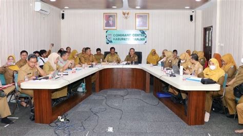 Kabupaten Banjar Bersama Kominfo RI Rapat Evaluasi Program Smart City