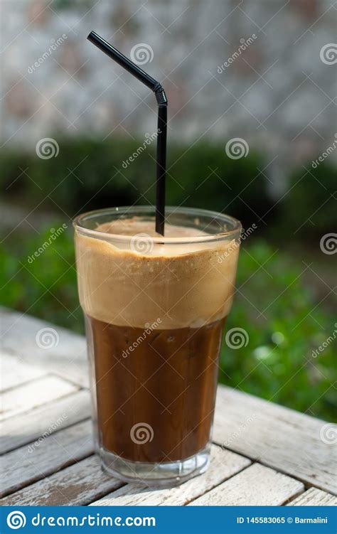 Traditioneller Griechischer Kalter Kaffee Frappe Machte Von Den Wasser