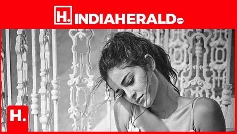 Ananya Panday Hot Photos Gallery