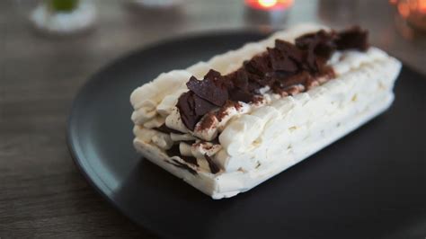 Make Your Own Viennetta Ice Cream Cake at Home