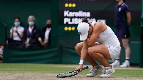 Wimbledon Womens Singles 2021 Final Australias Ashleigh Barty Beats