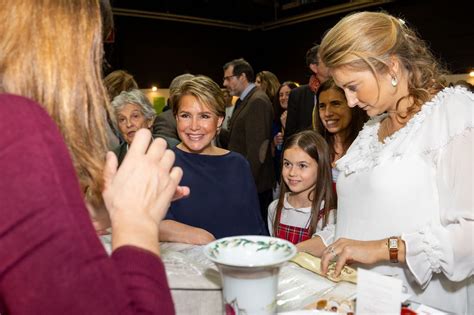 Maria Teresa Stéphanie et Amalia de Luxembourg au Bazar International