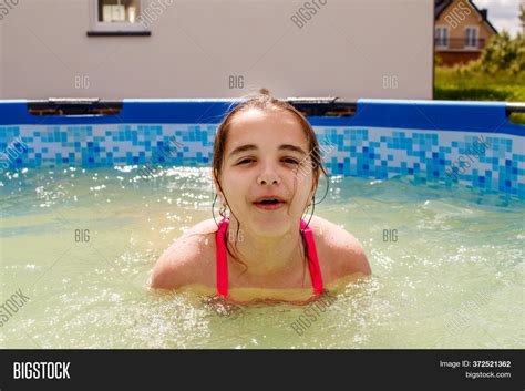 Young Teen Girl Swimming Pool Telegraph