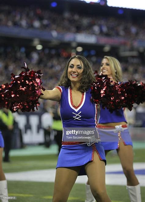 Members Of The Buffalo Bills Cheerleaders The Buffalo Jills Dance