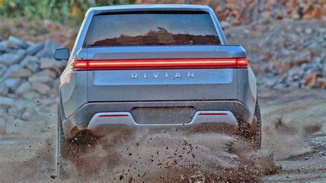 First Ever Electric Pickup Truck 2021 Rivian R1t Electric Pickup