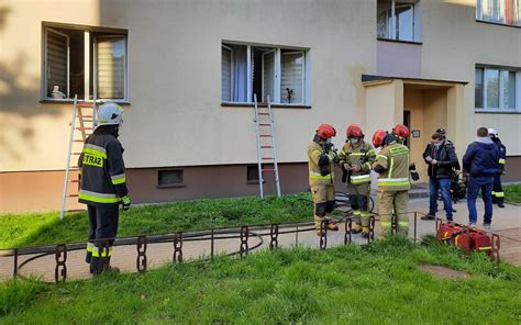 Grajewo Po Ar W Mieszkaniu W Bloku Na Osiedlu Broniewskiego Nie Yje