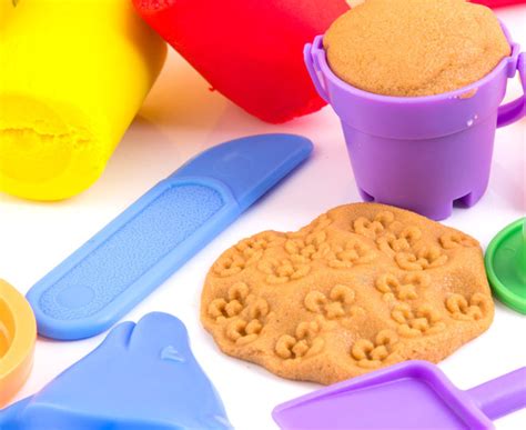 Play Doh 16 Piece Beach Creations Mini Bucket Au