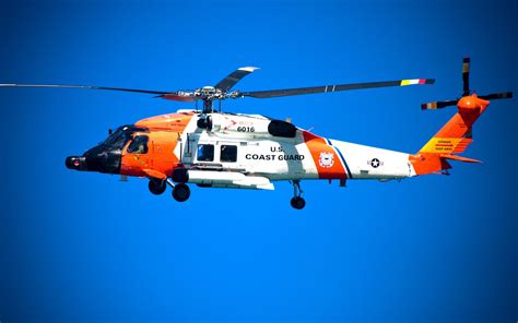 Hd Wallpaper Of Us Coast Guard Helicopter In Action