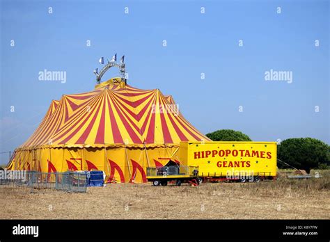 Circus Big Top Hi Res Stock Photography And Images Alamy