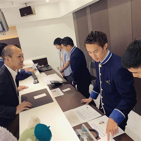 東京観光専門学校さんのインスタグラム写真 東京観光専門学校instagram 「ホテル学科体験入学！ 本日は『コンシェルジュ体験』です🙌