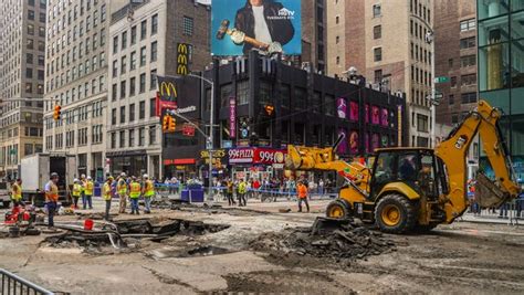 Times Square water main break in New York City causes flooding