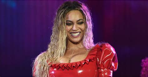 Beyonce Sneezing In Concert Popsugar Celebrity